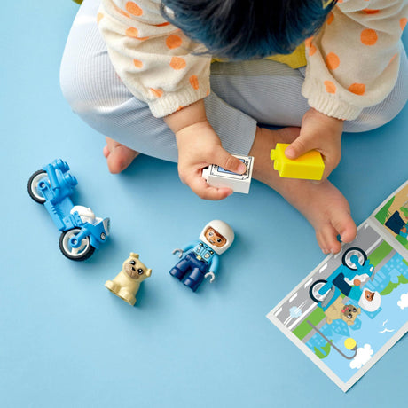LEGO 10967 DUPLO Police Motorbike Construction Toy (Police Toy for Toddlers Aged 2+, Ideal Motor Skills Toy for Babies, Toy Motorbike) LEGO