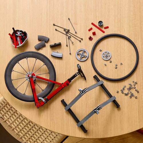 11380 LEGO 11380 Icons TBA (5.5.)
