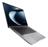 ASUS ExpertBook P3 P3405CVA-NZ0417X – set skråt forfra (vinkel 3); tastaturlayout illustrativt