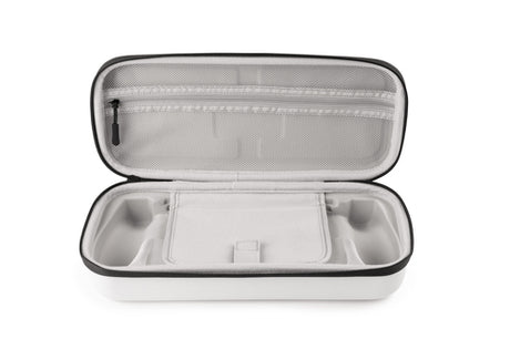 Nacon Carry Pouch – hvidt etui til PlayStation Portal – åbent etui