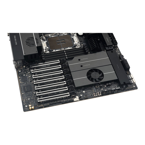 ASUS Pro WS W890E-SAGE SE – bundkort set skråt fra nederste kant