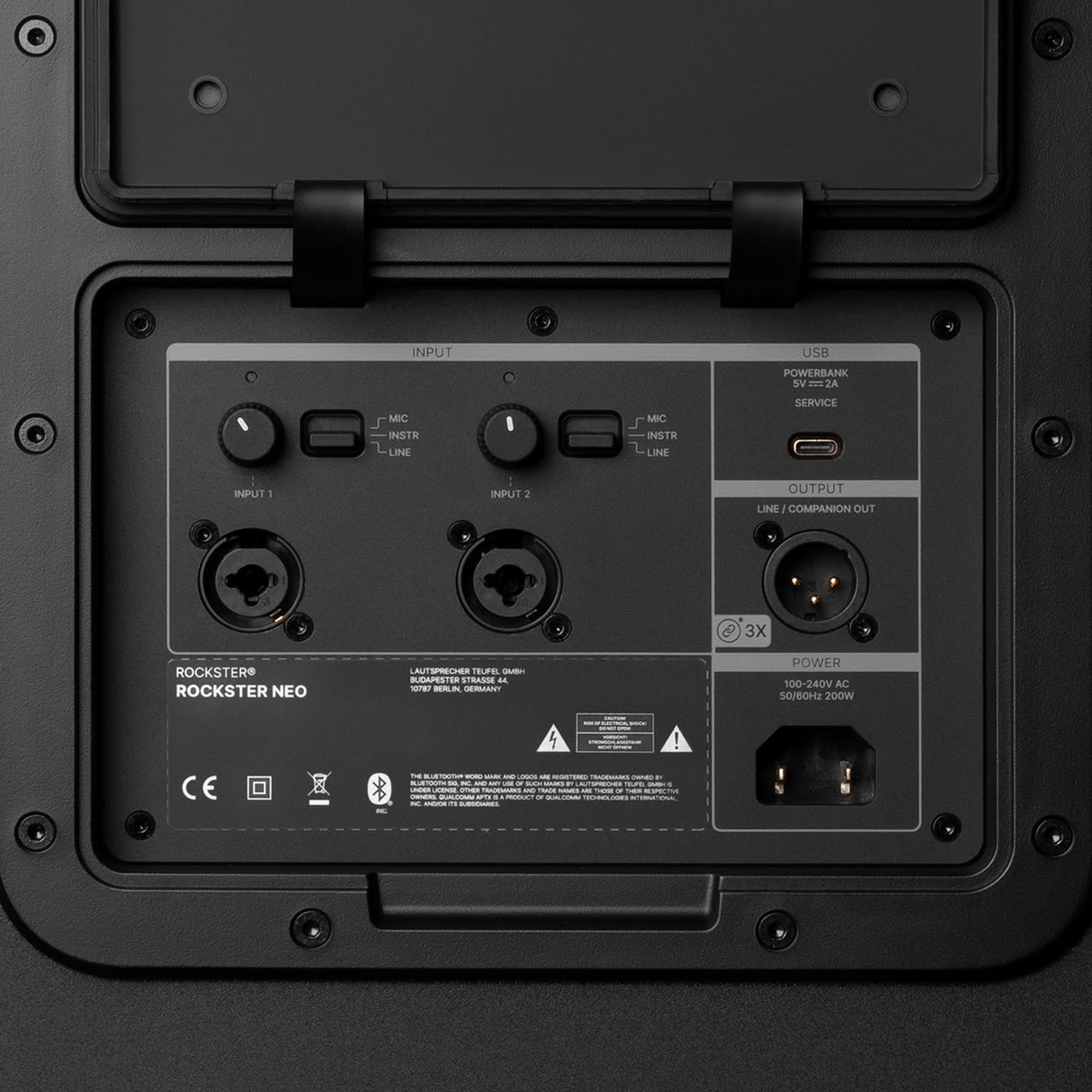 Teufel ROCKSTER NEO wireless bluetooth Speaker black red