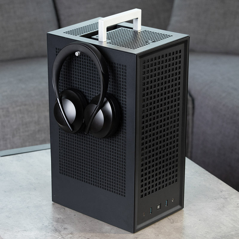 Hyte Revolt 3 Mini ITX - black HYTE