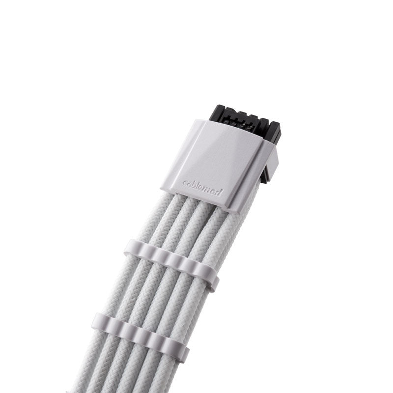 CableMod Pro ModMesh 12VHPWR auf 3x PCI-e Kabel – 45 cm, weiß